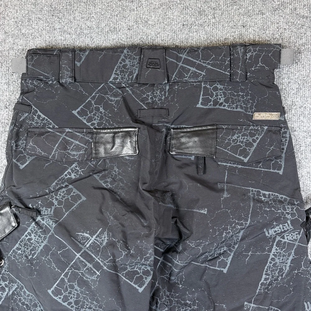 686 x Vestal Snowboard Pants Mens S Black Gray Crackle Print Cargo Ski